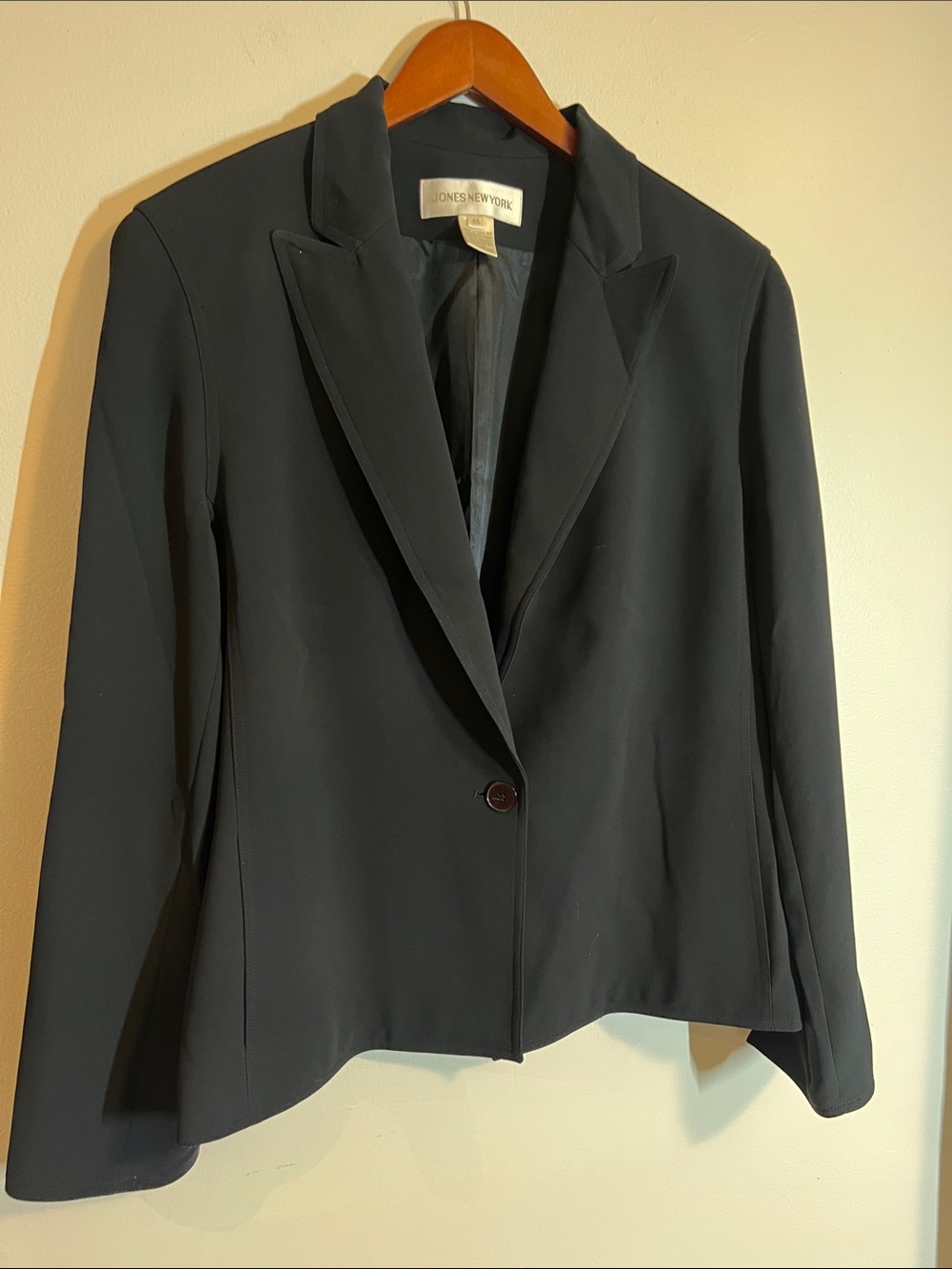 Jones New York Navy Single-Button Tailored Blazer, size 14